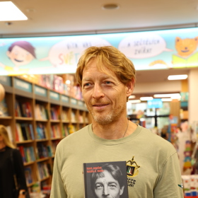 Karel Janeček pokřtil svou novou knihu Hlava 21.