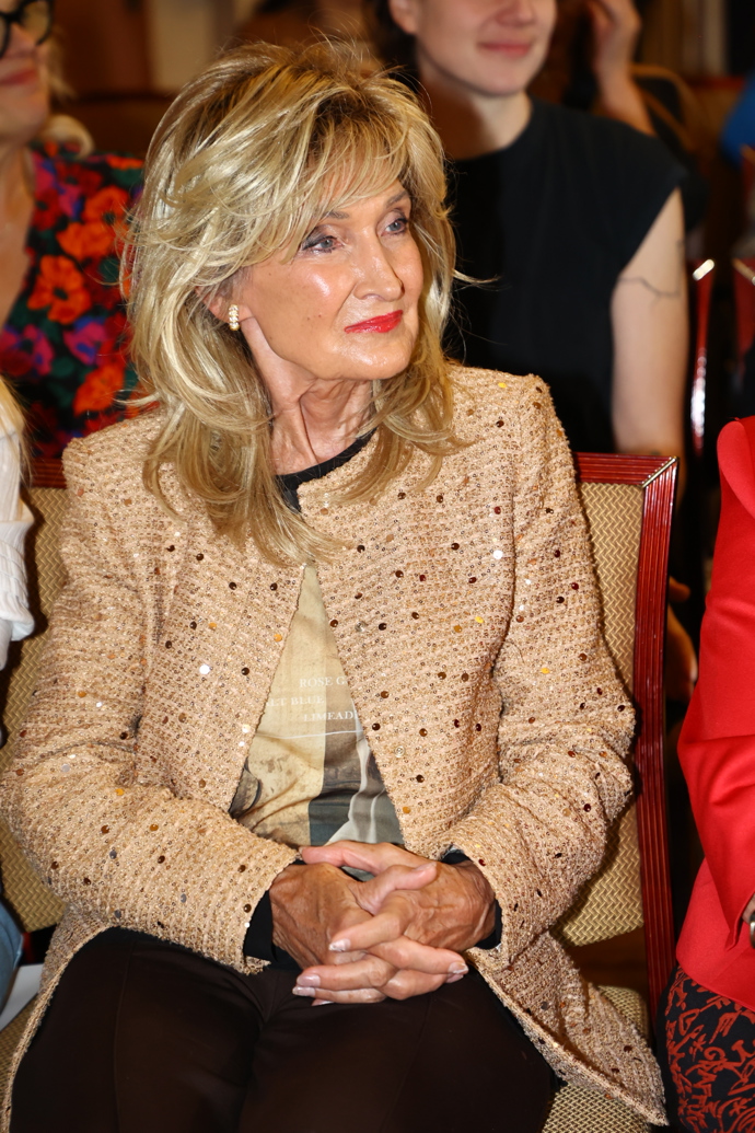 Zuzana Bubílková je elegantní dáma.