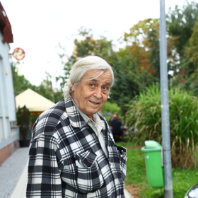 Zdeněk Žák dorazil do Strašnického divadla. 