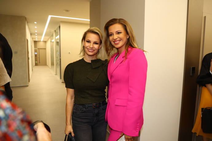 Petra Svoboda a Inna Puhájková na akci. 