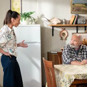 Adriana a její děda Vlasta Pešek se opět pustí do sebe.