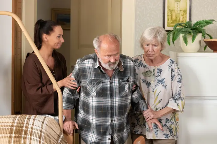 Vlastimila Peška odvezou do nemocnice. 