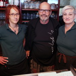 Majitelka Olena (vpravo), která restauraci v Suchdole provozovala během natáčení 5. dílu pořadu Ano, šéfe!, to s podnikem vzdala. 