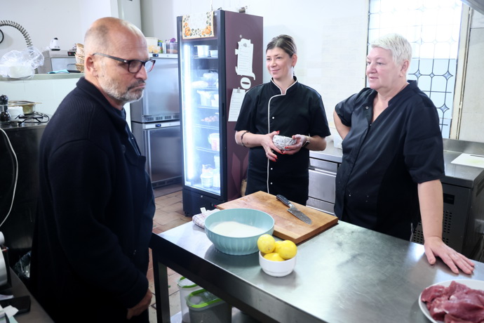 Zdeněk Pohlreich s původní sestavou Starosuchdolské restaurace.