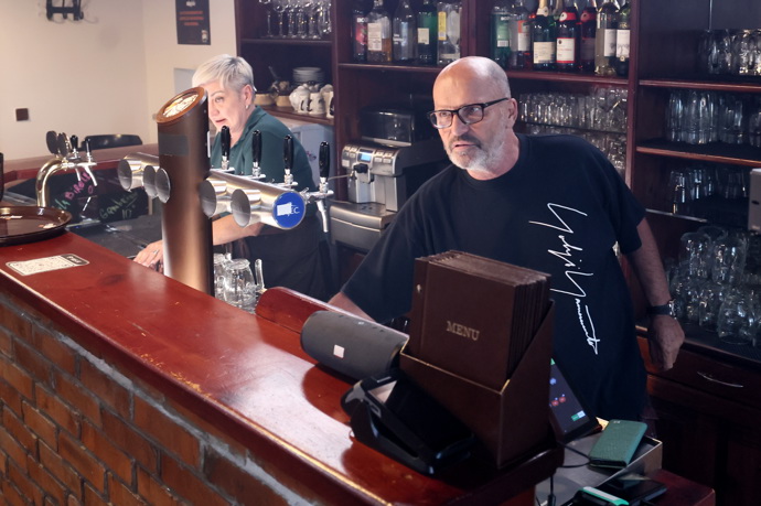 Zdeněk Pohlreich ve Starosuchdolské restauraci.