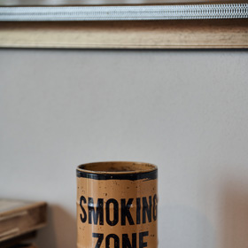 V pánském koutku Petra Vondráčka se smí i kouřit.