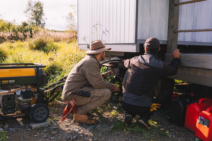 Maringotka, která rodině Kotkových slouží jako bydlení.