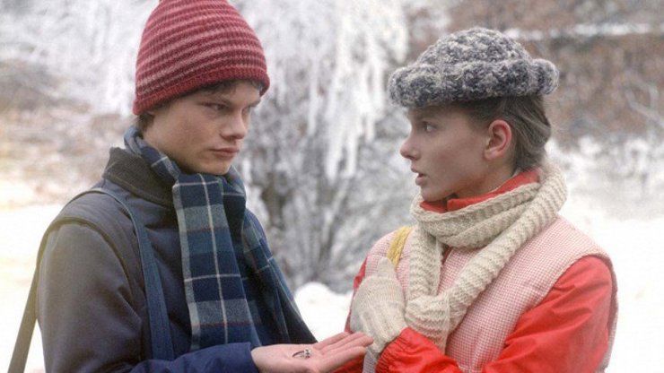 Zbyněk Honzík a Jana Janatová v seriálu My všichni školou povinní (1984).