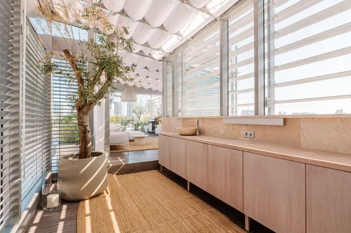 Dvojice za něj chce 50 milionů korun.