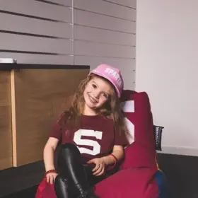 Stella Polášková je v jednom kole, podle rodičů by nejraději stále někdy vystupovala.