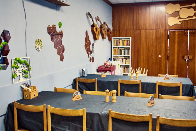 Interiér restaurace U Třech kytar.