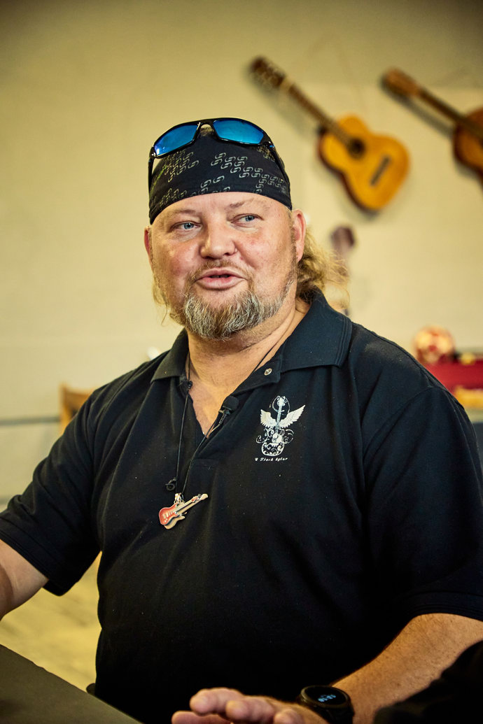 Návštěvu štábu z Ano, šéfe! zhodnotil jako nadmíru příjemnou. S mnohými ze štábu dokonce dodnes zůstává v kontaktu. 