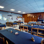 Míst k sezení je v restauraci víc než dost a pravidelně sem teď chodí hlavně místní.