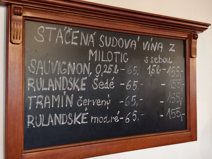 Nechybí velký výběr stáčených sudových vín. 