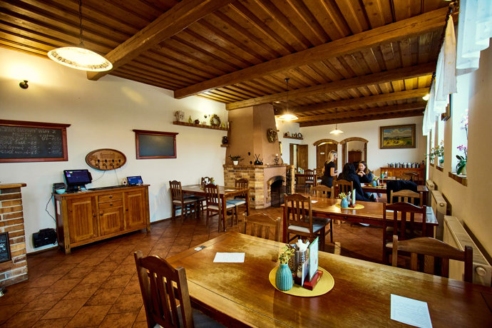 Interiér restaurace Letovský statek.