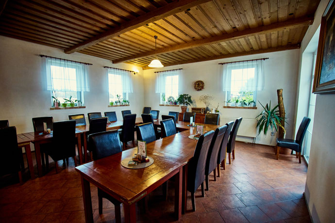 Posezení v restauraci Letovský statek.