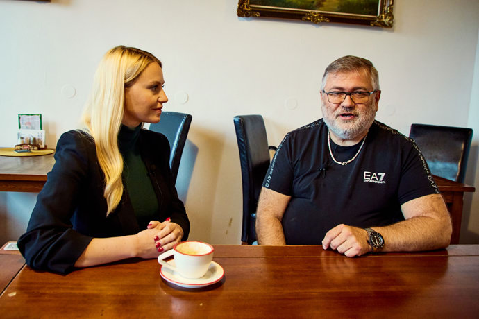 Provozovatel podniku Ludvík Friebel s redaktorkou Extra.cz. 