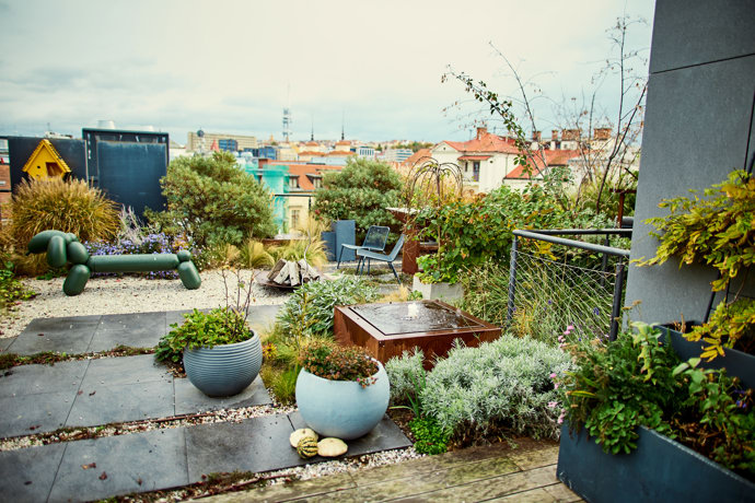 Zahrada nabízí krásný výhled.