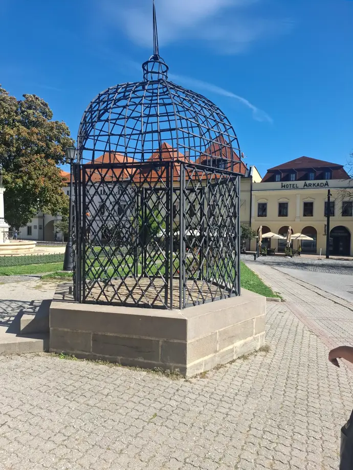 Klec na neposlušné ženy v Levoči.