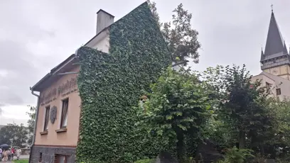 FOTO: Uličku Johna Lennona v Bardějově.