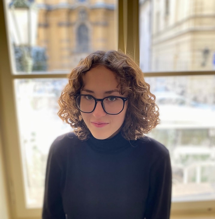 Julie Smejkalová je nejmladší poslankyně.