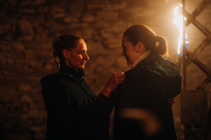 Mia ji přivítala mezi své.