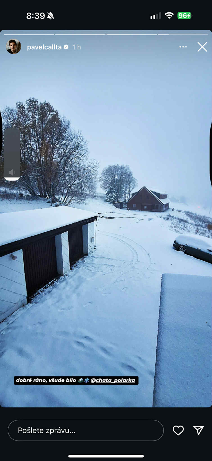 Callta měl velké štěstí, hrozil mu pád do lesa.
