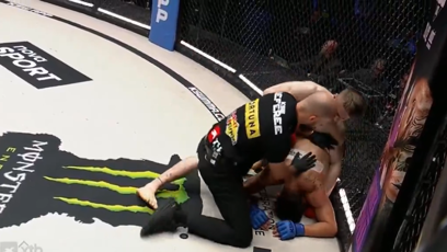 FOTO: Rozhodčí hru musel ukončit.