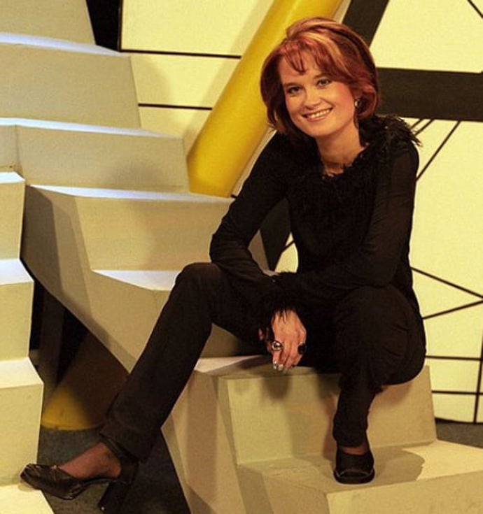 Šárka se v pouhých jednadvaceti letech, tehdy ještě jako Šárka Kubelková, stala jednou z tváří veleúspěšné talk show televize Nova Áčko.