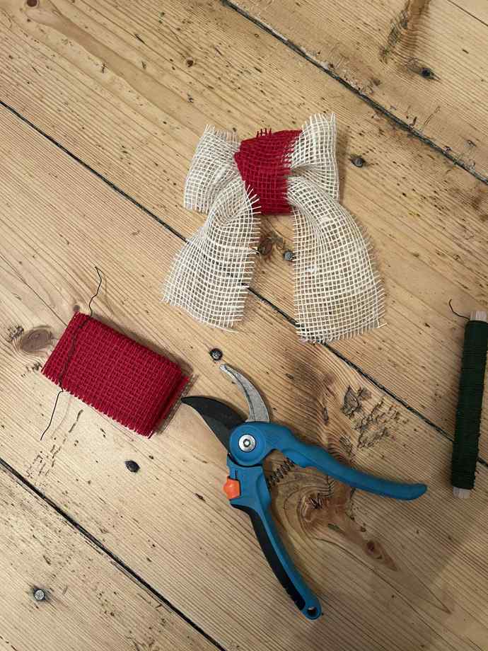 Možná jsou kostrbaté, ale jsou ručně vyráběné. Baví mě také barevný kontrast. 