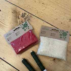 Drátky jsem původně pořídila pro přípravu podzimního věnce. Jeden vyšel na 90 korun. 