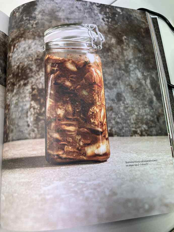 Bublinky života se objeví po 2 až 3 dnech. 