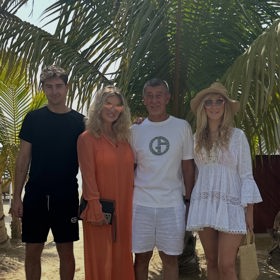 Andrej Babiš vzal rodinu k moři.