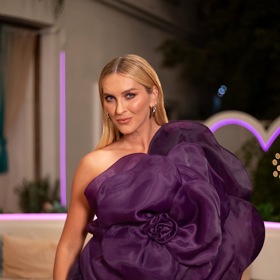 Zorka Hejdová moderuje Love Island.