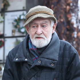 Dostával kvůli tomu méně rolí, než by si zasloužil. I tak si zahrál v komediích Kdo chce zabít Jessii? nebo Vrchní, prchni.