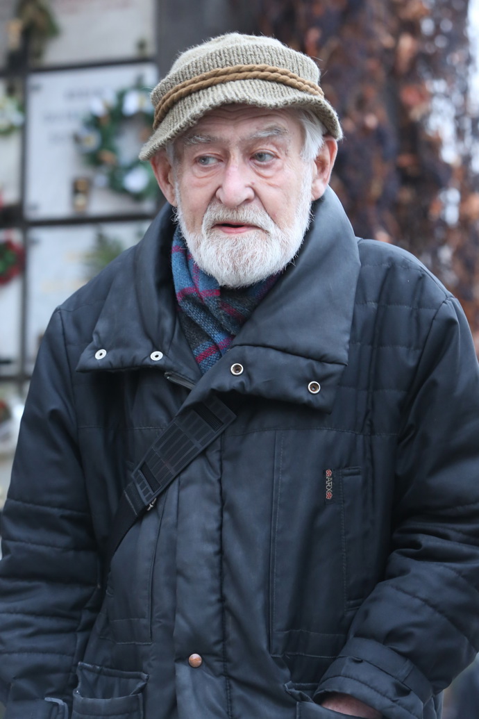 Dostával kvůli tomu méně rolí, než by si zasloužil. I tak si zahrál v komediích Kdo chce zabít Jessii? nebo Vrchní, prchni.