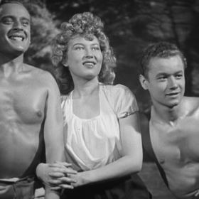 V roce 1939 zazářila ve snímku Ohnivé léto, na fotce vlevo Svatopluk Beneš