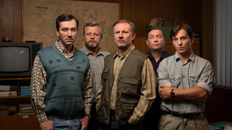 Seriál Devadesátky (2022) je minisérie České televize.