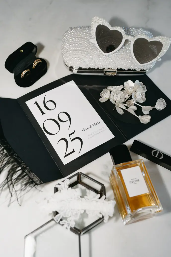 Celá svatba Nikoly a Jakuba Jankovských byla pouze v černobílé kombinaci. 