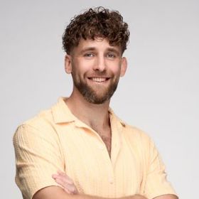 Jan Fischer je podobný Spicy Pájovi.