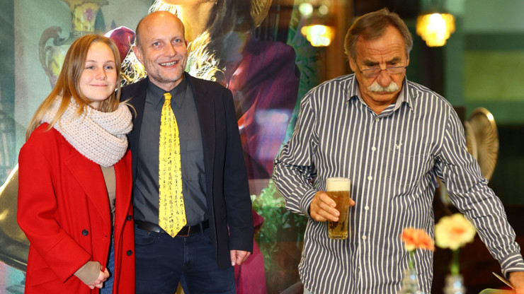 Módní peklo a divoká party.
