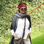 Simona Postlerová se celý život starala o syna Damiána, jenž trpí Aspergerovým syndromem a schizofrenií. S manželem Zdeňkem Hráškem měli ještě dceru Janu Magdalénu.