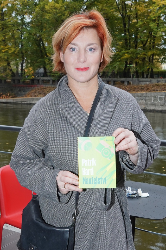 Herečka Lenka Krobotová.