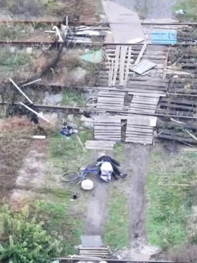 Po střelbě vojáku ve městě Pokrovsk. 