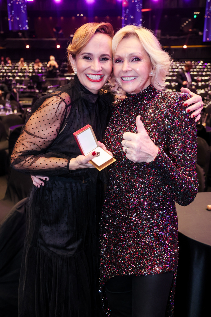 Radost z jejího úspěchu měla i kolegyně Helena Vondráčková. 