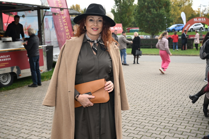 Na 135. ročník Velké pardubické mezi VIP hosty nechyběla ani herečka Markéta Hrubešová.