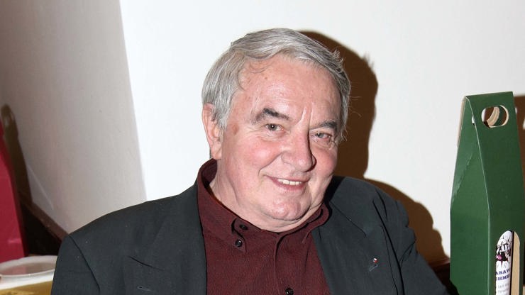 Vlastimil Harapes.