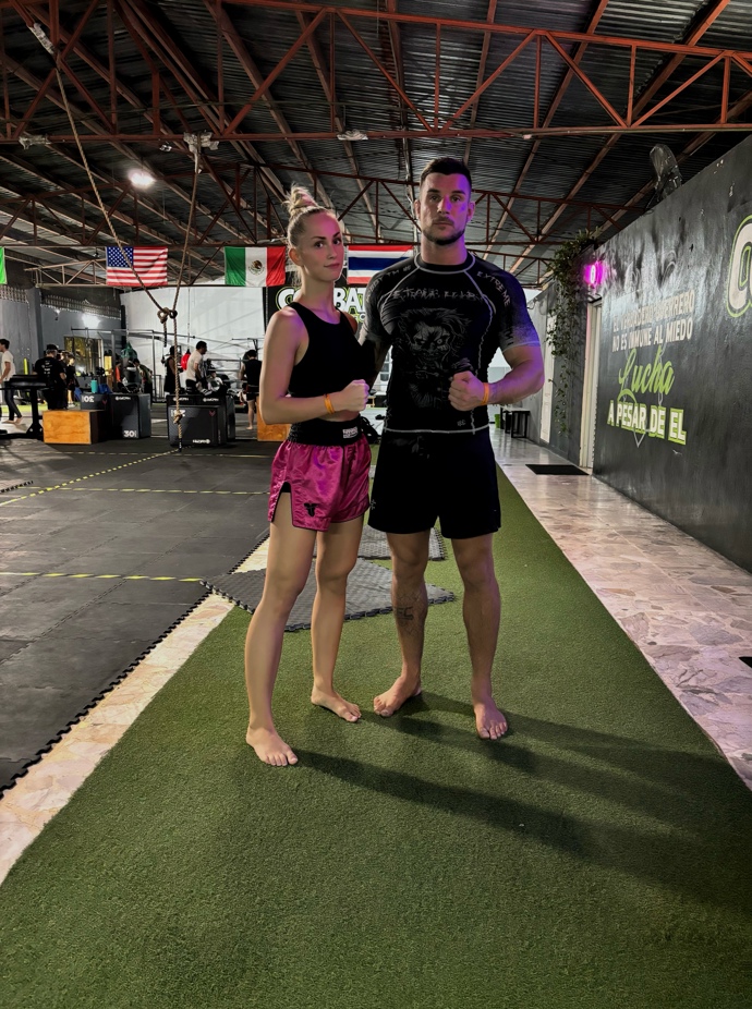 Alča a Robin alias fighterslifear dokazují, že vztahy a humor jdou dohromady.