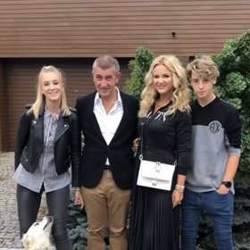 Rodina Babišových a Elinka. 