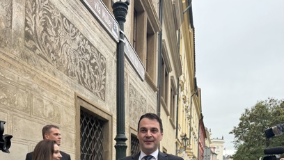 FOTO: Petr Macinka čekal na příjezd Filipa Turka.